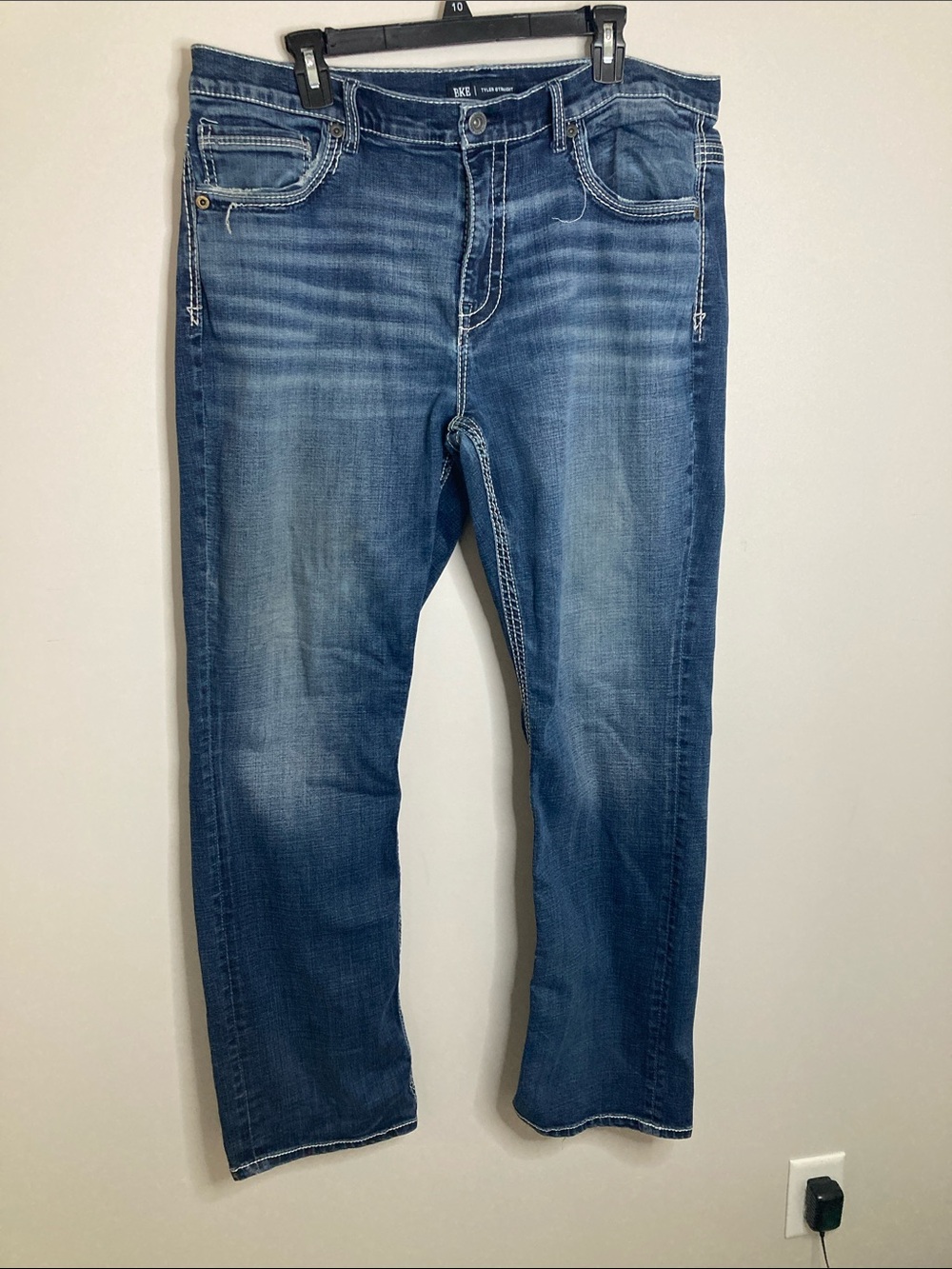 BKE Men's Straight Jeans in Distressed Blue Wash